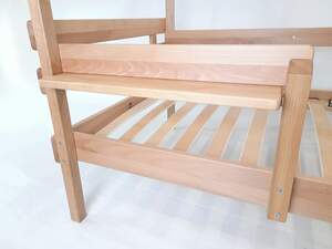 Полка для ліжка КАНТРІ Полка для ліжка КАНТРІ