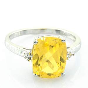 Срібна каблучка 925 проби 2,27 гр. з царитом та топазами зі США 3,48 карат