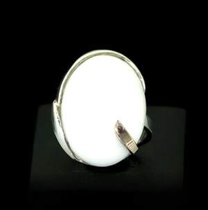 Срібна каблучка 925 проби з золотом 375 проби 9,24 г білим Агатом 11,71 карат