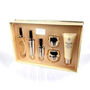 Набір для догляду за шкірою Luxury Golden Bottle Skin Care Gift Box Set, Falanduo, 6 шт. Набір для догляду за шкірою Luxury Golden Bottle Skin Care Gift Box Set, Falanduo, 6 шт.