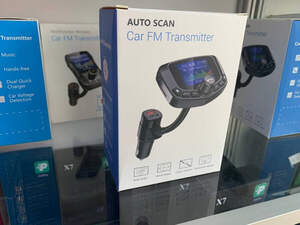AUTO SCAN Car FM Transmitter