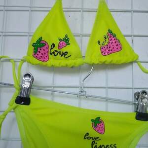 Купальник для дівчинки Полуниця