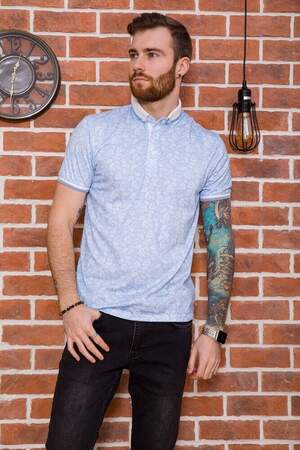 ЧОЛОВІЧЕ ПОЛО В ПРИНТ БЛАКИТНОГО КОЛЬОРУ