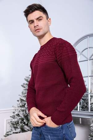 ОДНОТОННИЙ ЧОЛОВІЧИЙ СВЕТР БОРДОВОГО КОЛЬОРУ