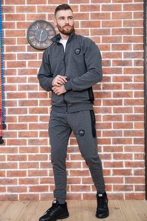 ЧОЛОВІЧИЙ СПОРТИВНИЙ КОСТЮМ СІРОГО КОЛЬОРУ