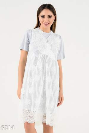 Голубое платье-футболка с верхним кружевным платьицем Голубое платье-футболка с верхним кружевным платьицем