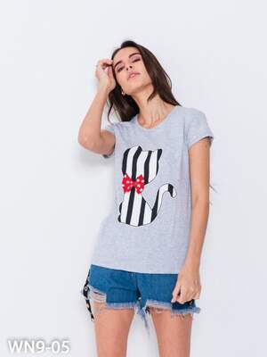 Серая трикотажная футболка с кошачьим принтом