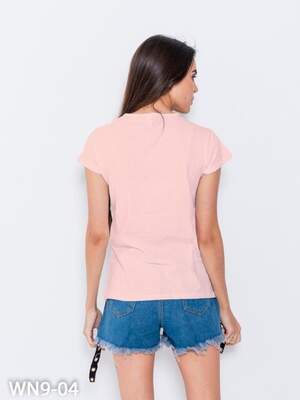 Розовая летняя футболка с надписями