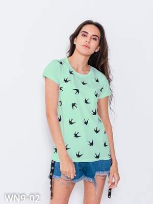 Мятная футболка из трикотажа с птичьим принтом