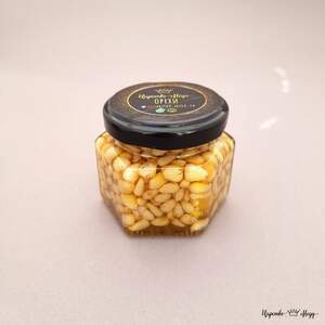 Мед с орехами Мед с орехами