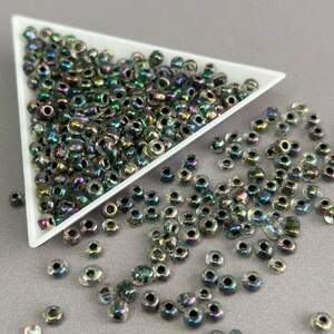 #6/0 Бисер китайский крупный, 450 г - черный хамелеон глянцевый #6/0 Бисер китайский крупный, 450 г - черный хамелеон глянцевый