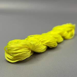 (18 метров) Шнур нейлоновый, капроновый (шамбала) 1мм Цвет- Желто-лимонный