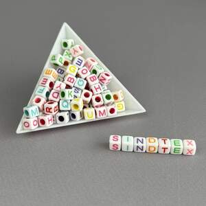 (20 г) Бусины пластиковые, Алфавит 6 мм - Белый микс