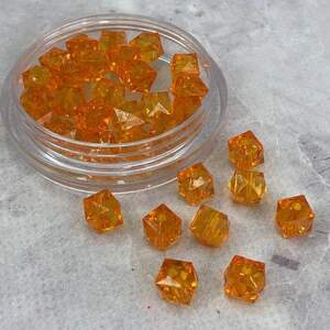 (20 грамм) Ø9 мм Бусины граненые пластик #378 - оранжевый прозрачный