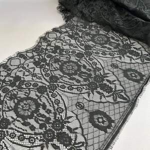 (3 м) Французское кружево с ресничками, Шантильи 34 см (3326) - черный