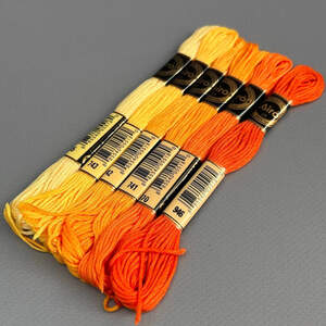 (6 шт по 8м) Набор мулине Airo (нитки для вышивания) - оранжевый микс (745-946)