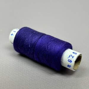 020/214 Нитки в катушках 40/2 , половинки (катушка 2х75м)