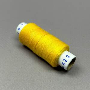 029/155 Нитки в катушках 40/2 , половинки (катушка 2х75м)