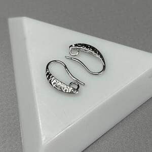 1 пара - Швензы для сережек гиппоаллергенный сплав Рыбка 17 мм - светлое серебро