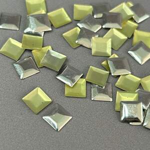 10г - Металлостразы термоклеевые, квадрат 7 мм - серебро