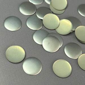 10г - Металлостразы термоклеевые, монетка 15 мм - матовое серебро