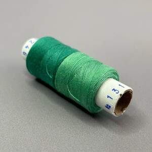 131/246 Нитки в катушках 40/2 , половинки (катушка 2х75м)