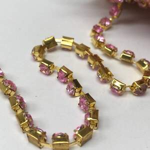 1м - Стразовая цепь SS 18 (4,5 мм) Акриловый розовый кристалл в золоте