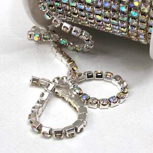 1м - Стразовая цепь SS10 (2,8 мм), Кристалл с покрытием АВ в серебре