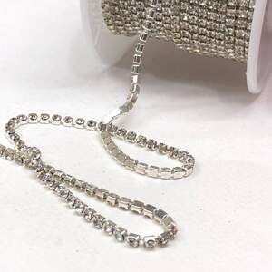 1м - Стразовая цепь SS6 (2мм), Прозрачный кристалл