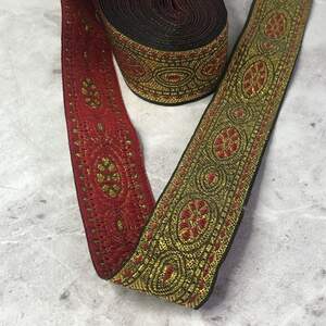 2,5 см Тесьма с орнаментом люрекс - кирпичный с золотом