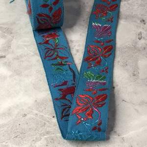 2,5 см Тесьма с украинским орнаментом - голубая