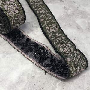 2,5 см Тесьма с украинским орнаментом - розовый с люрексом