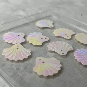 20мм Пайетка ракушка 5г - белый с переливом