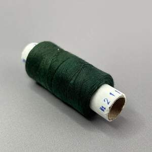 211/282 Нитки в катушках 40/2 , половинки (катушка 2х75м)