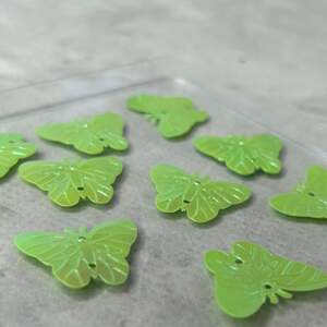 22мм Пайетка бабочка 5г - салатовый с переливом