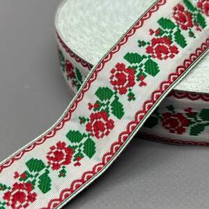 3 см Тесьма национальная с орнаментом - розы красные