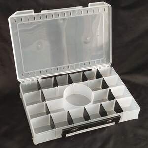 30х21х5см пластиковая тара (контейнер, органайзер) для рукоделия и шитья 30х21х5см пластиковая тара (контейнер, органайзер) для рукоделия и шитья