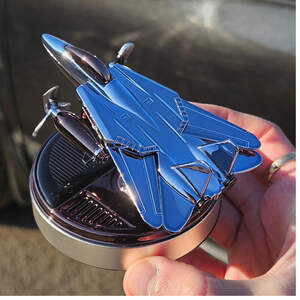 Ароматизатор в машину Самолёт на солнечной батарее