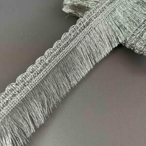 Бахрома с кисточками 13м ширина 5см серебро