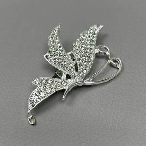 Брошь-булавка Бабочка 7 см - светлое серебро #102113