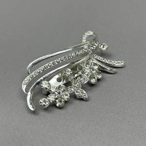 Брошь-булавка Букет 5,5 см - светлое серебро #109504