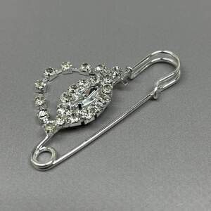 Брошь-булавка Глаз 6,5 см - светлое серебро #70205 Брошь-булавка Глаз 6,5 см - светлое серебро #70205