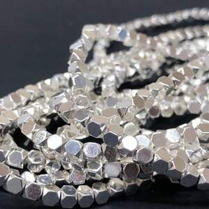 Бусины Гематит шестигранник 2,3х2,3 мм, (165 шт) - цвет Серебро
