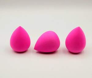 Бьюти-блендер для макияжа капелька