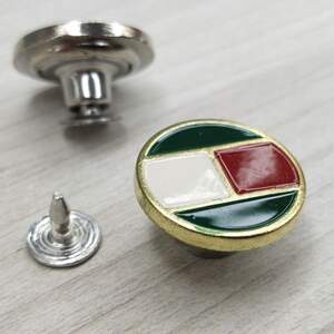 Джинсовая пуговица 17мм Зеленая на золоте (1000шт) Джинсовая пуговица 17мм Зеленая на золоте (1000шт)