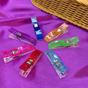 Зажим-клипса пластиковая для шитья 5,5 см