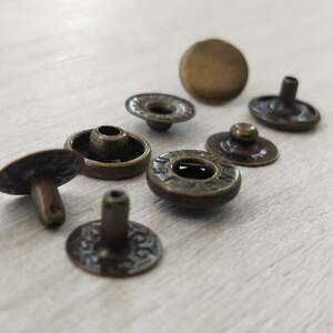 Кнопка Альфа 10мм Антик VT-2 (720шт) (00244) Кнопка Альфа 10мм Антик VT-2 (720шт) (00244)