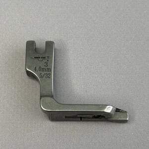 Лапка-рубильник с закрытым срезом для подгибки края 5/32 (4 мм)