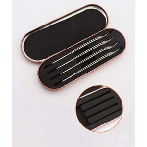 Металлический чехол для пинцетов серебристый