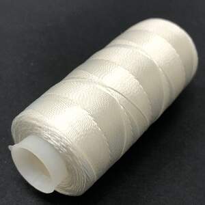 Нитки капроновые (особо прочные), белые Нитки капроновые (особо прочные), белые